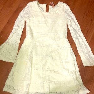 Girls NWOT white lace dress size 7/8